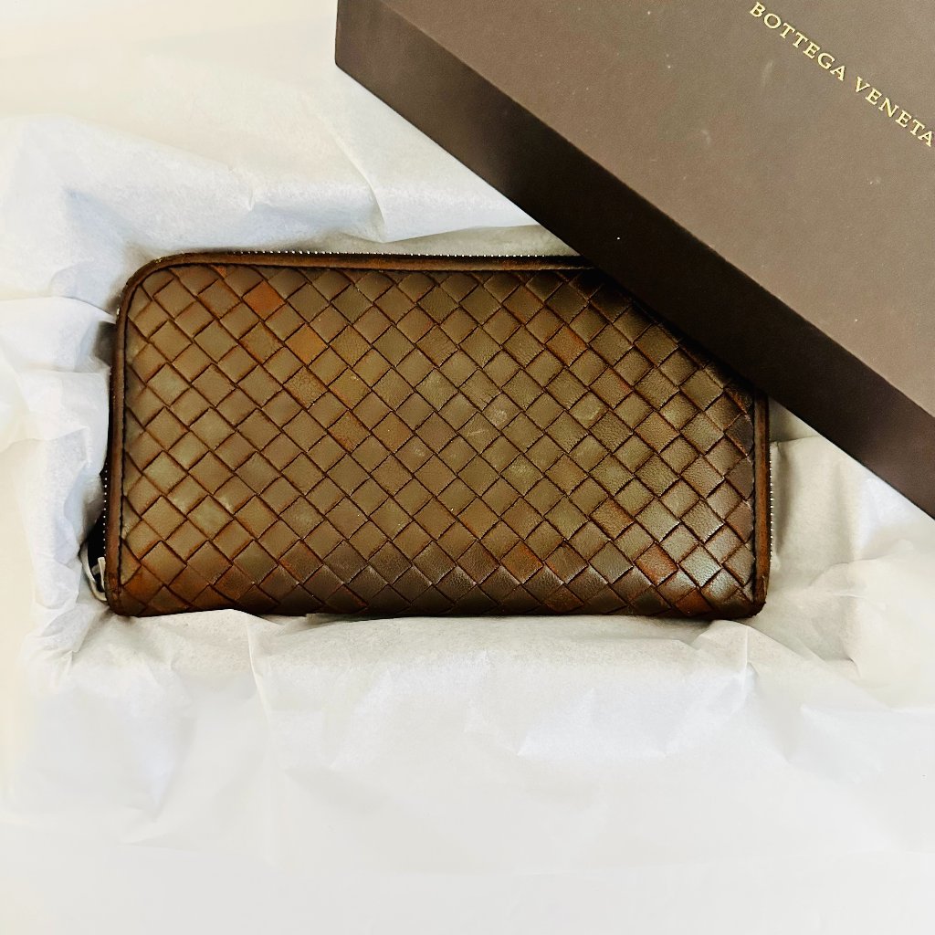 Authentic Bottega Veneta Vintage Woven Zip-Around Leather Wallet Made In Italy